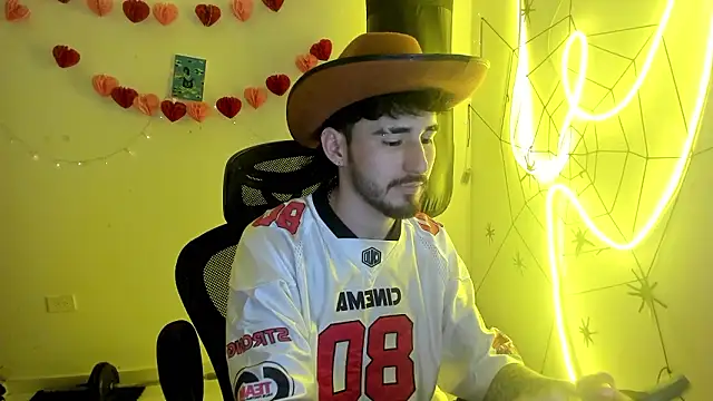 Snapshot of DmitriSanders chatting on February 2026 12:09:02 AM DmitriSanders online show from February 2026 12:09:02 AM