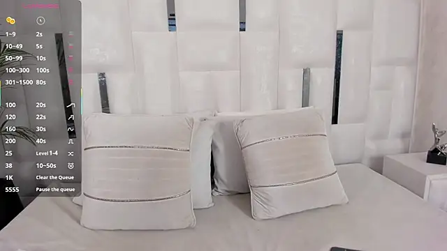 imkrystall online show from December 2025 09:23:02 PM