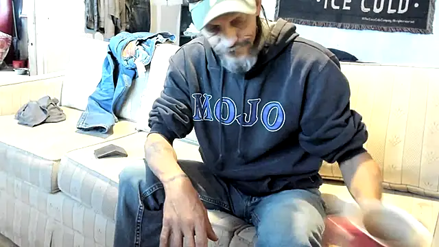 Snapshot of jayshort786 chatting on November 2025 04:20:02 PM jayshort786 online show from November 2025 04:20:02 PM