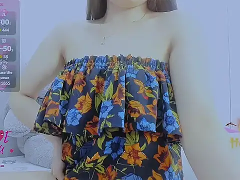 Linh diudang online show from December 2025 03:11:01 AM