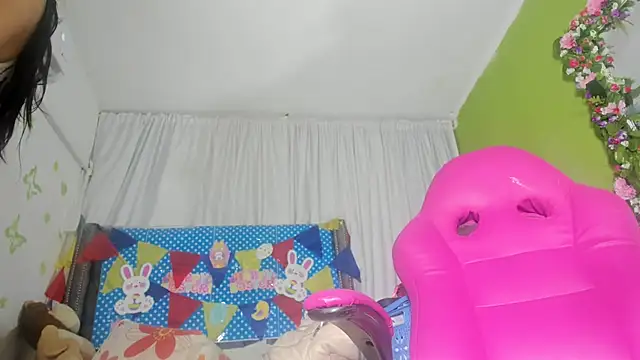 KEYRA-MILLER- online show from April 2026 06:42:01 PM