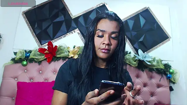 andrea safeira doll online show from December 2024 07:32:02 PM