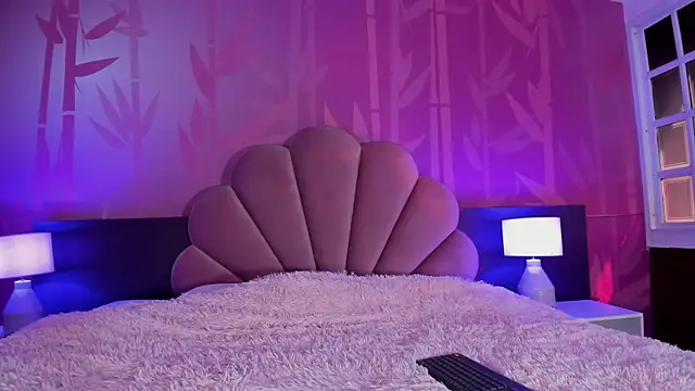 Lezy  online show from January 2025 09:06:01 PM