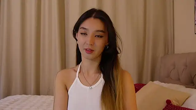 Sarasuo1 online show from January 2025 11:21:02 AM