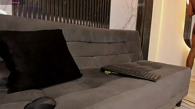 Snapshot of BRYXXXON1 chatting on January 2025 07:21:01 AM BRYXXXON1 online show from January 2025 07:21:01 AM