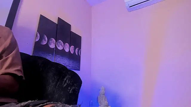 Snapshot of BRYXXXON1 chatting on March 2025 02:13:01 PM BRYXXXON1 online show from March 2025 02:13:01 PM