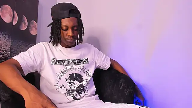 Snapshot of BRYXXXON1 chatting on October 2025 03:29:01 PM BRYXXXON1 online show from October 2025 03:29:01 PM