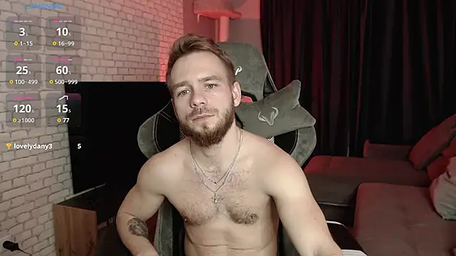 Snapshot of LeoPaulini chatting on December 2024 08:05:02 AM LeoPaulini online show from December 2024 08:05:02 AM