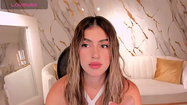 PaulinaSantos  online show from March 2025 07:06:02 PM