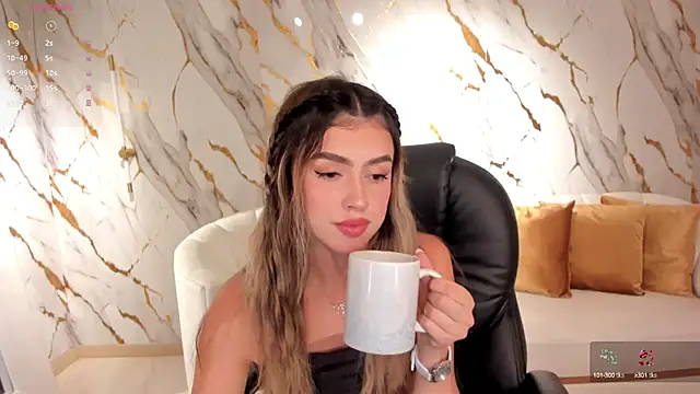 PaulinaSantos  online show from March 2025 07:21:02 PM