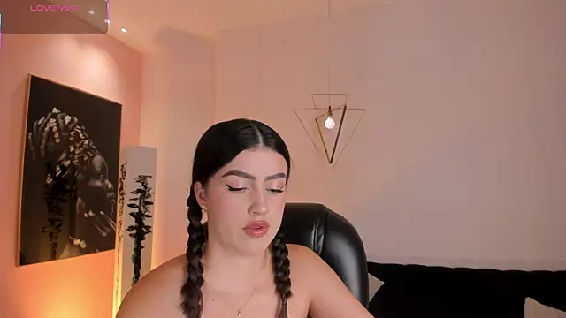 Snapshot of PaulinaSantos_ chatting on July 2026 07:49:02 PM PaulinaSantos online show from July 2026 07:49:02 PM