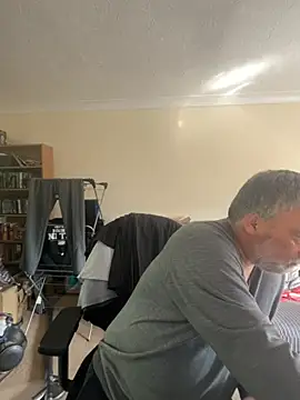 LondonTeffy online show from October 2025 10:22:02 AM