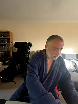 LondonTeffy online show from November 2025 10:14:02 AM