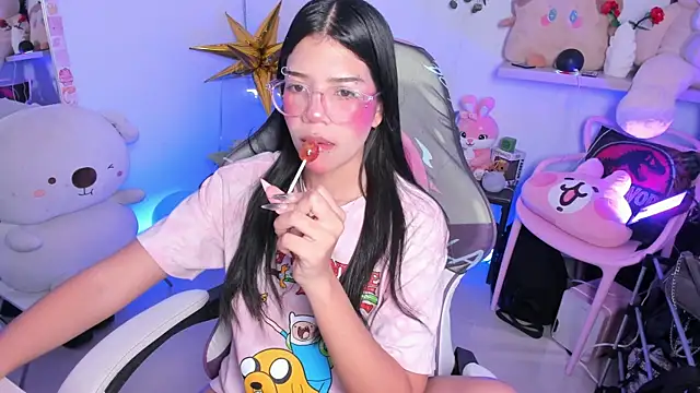 Snapshot of cutestephuwu chatting on November 2025 01:08:01 AM cutestephuwu online show from November 2025 01:08:01 AM