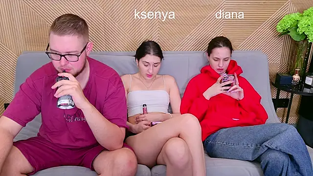 Ksenny online show from May 2026 06:55:02 AM