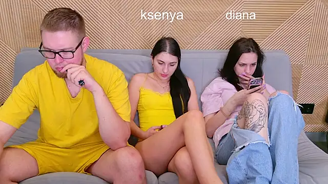 Ksenny online show from May 2026 05:23:02 AM