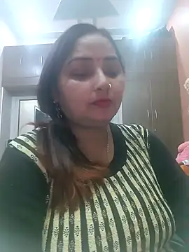 Snapshot of Dianaa9 chatting on January 2025 05:10:02 PM Dianaa9 online show from January 2025 05:10:02 PM