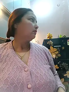 Snapshot of Dianaa9 chatting on February 2025 03:52:01 PM Dianaa9 online show from February 2025 03:52:01 PM