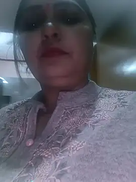 Snapshot of Dianaa9 chatting on February 2025 04:57:02 PM Dianaa9 online show from February 2025 04:57:02 PM