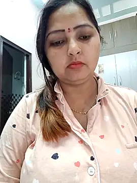 Snapshot of Dianaa9 chatting on February 2025 05:34:02 AM Dianaa9 online show from February 2025 05:34:02 AM