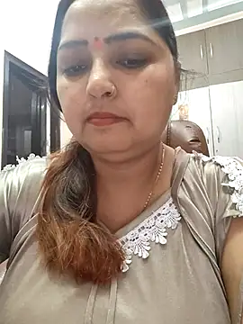 Snapshot of Dianaa9 chatting on March 2025 03:02:02 AM Dianaa9 online show from March 2025 03:02:02 AM