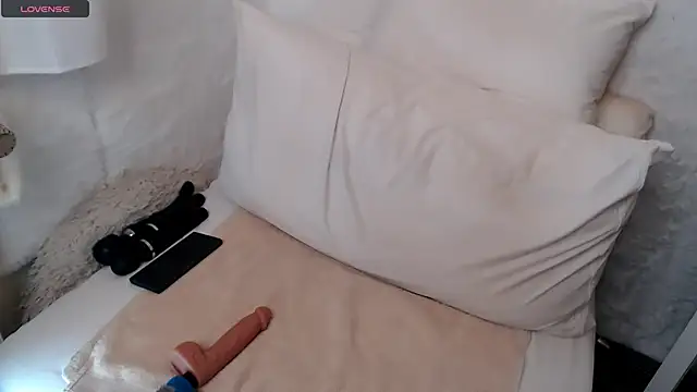 Julia-Sugar online show from January 2025 04:52:02 PM