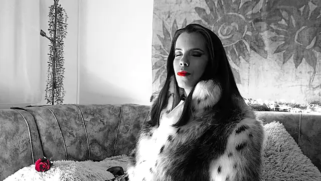 Snapshot of Lora_Chanel chatting on December 2025 08:15:02 PM Lora Chanel online show from December 2025 08:15:02 PM