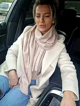 Snapshot of SweetMonicaUK chatting on January 2025 11:56:02 AM SweetMonicaUK online show from January 2025 11:56:02 AM