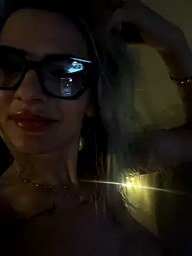 Snapshot of SweetMonicaUK chatting on January 2025 10:53:02 AM SweetMonicaUK online show from January 2025 10:53:02 AM