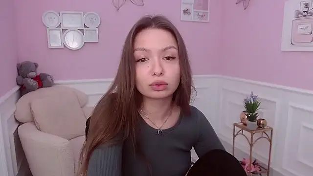 Snapshot of LucySkilar chatting on December 2024 05:52:02 AM LucySkilar online show from December 2024 05:52:02 AM