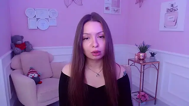 Snapshot of LucySkilar chatting on January 2025 05:34:01 AM LucySkilar online show from January 2025 05:34:01 AM