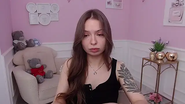 Snapshot of LucySkilar chatting on October 2025 05:35:02 AM LucySkilar online show from October 2025 05:35:02 AM