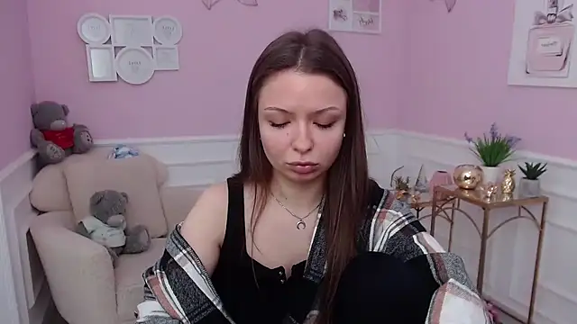 LucySkilar online show from January 2026 06:07:02 AM