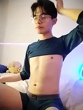 Dmitri Aksnes online show from October 2025 10:07:01 AM