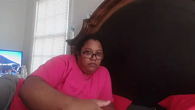 ebonyred online show from January 2025 08:55:01 PM