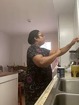 ebonyred online show from January 2025 03:18:01 PM