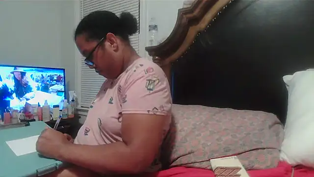 ebonyred online show from April 2026 01:30:02 AM
