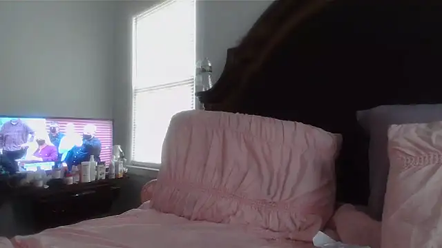 ebonyred online show from May 2026 04:34:01 PM