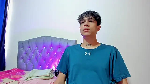 Snapshot of AgarEvans chatting on October 2025 09:35:02 PM AgarEvans online show from October 2025 09:35:02 PM