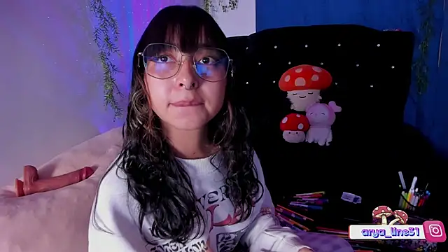 arysUwU online show from February 2025 05:51:02 AM