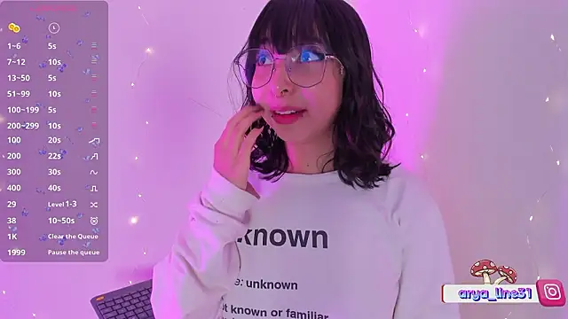 Snapshot of arysUwU chatting on March 2026 01:20:01 AM arysUwU online show from March 2026 01:20:01 AM