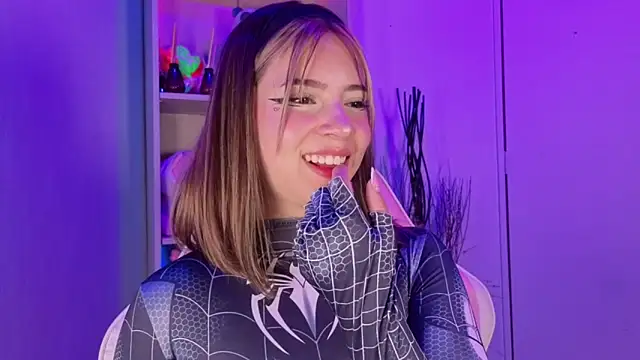 EmilyMiller  online show from February 2026 04:19:02 PM