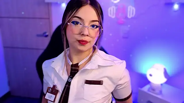 EmilyMiller  online show from June 2026 03:22:01 PM