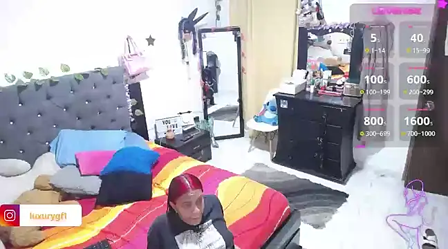 Snapshot of Pocahontaslovex chatting on December 2024 01:26:02 AM Pocahontaslovex online show from December 2024 01:26:02 AM