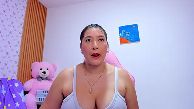 Snapshot of Soyqueen chatting on May 2026 03:58:02 AM Soyqueen online show from May 2026 03:58:02 AM