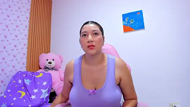 Snapshot of Soyqueen chatting on May 2026 07:04:02 AM Soyqueen online show from May 2026 07:04:02 AM