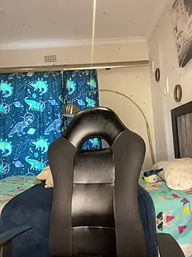 Snapshot of Honeycoco0211 chatting on February 2025 05:08:01 AM Honeycoco0211 online show from February 2025 05:08:01 AM