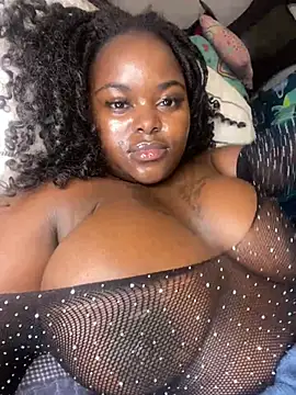 Snapshot of Honeycoco0211 chatting on February 2025 05:21:02 PM Honeycoco0211 online show from February 2025 05:21:02 PM