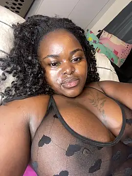 Snapshot of Honeycoco0211 chatting on February 2025 04:07:01 AM Honeycoco0211 online show from February 2025 04:07:01 AM