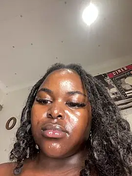 Snapshot of Honeycoco0211 chatting on March 2025 06:05:02 AM Honeycoco0211 online show from March 2025 06:05:02 AM